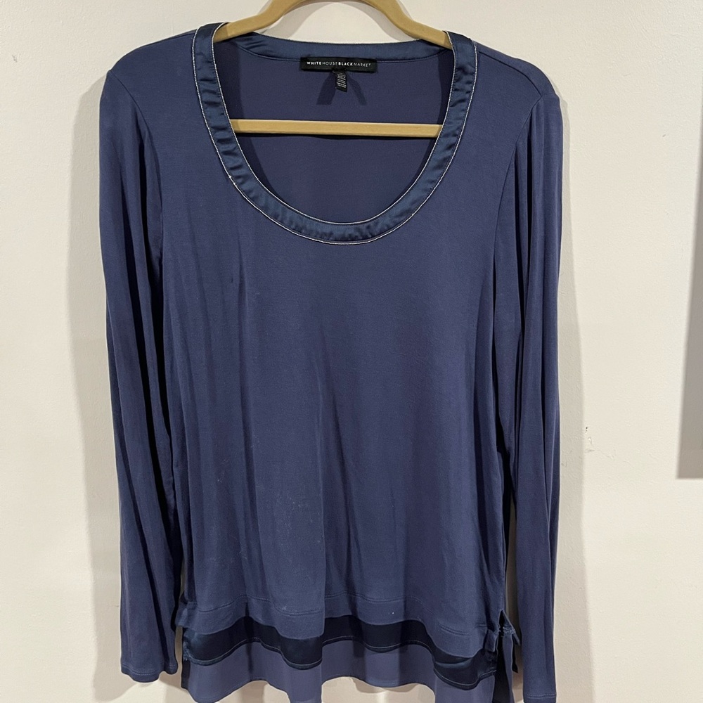 Women medium slate blue top, silver stitching, White House black market